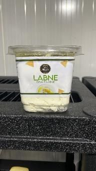 Labneh con zaatar, 680 g / 24 oz